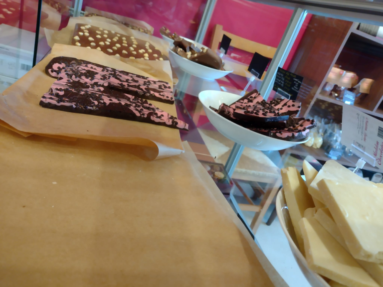 Read more about the article NEW In-Store: Giant Chocolate Slabs!